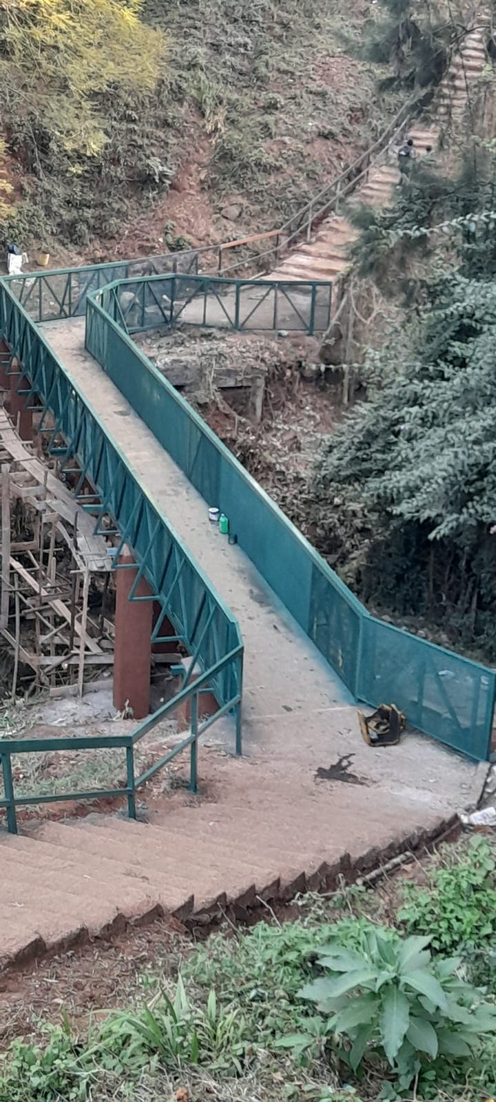Kitisuru footbridge